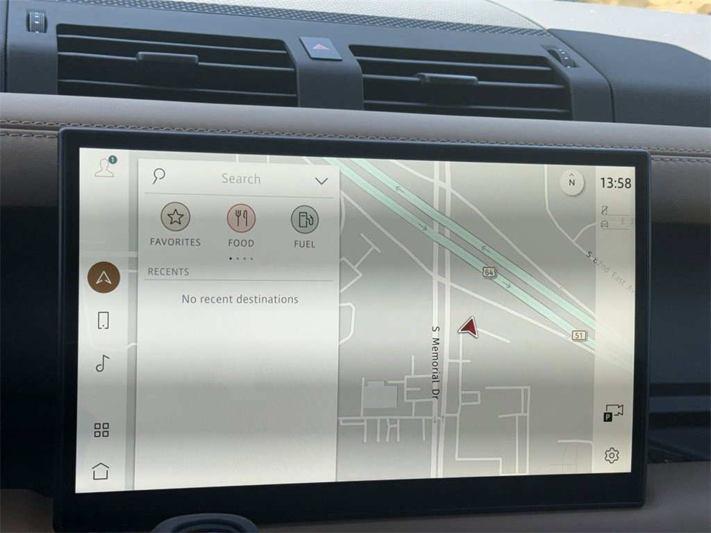 Used 2025 Land Rover Defender 110 X-Dynamic SE image 24