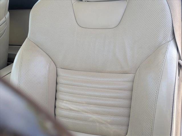 Used 2013 Mercedes-Benz SL 550 image 8