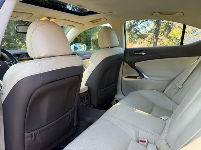 Used 2011 Lexus IS 250 w/ Premium Pkg Value Edition image 25