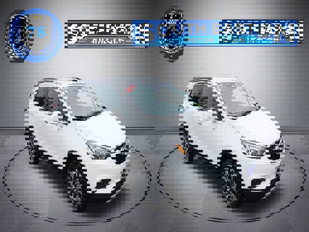 Used 2022 Buick Encore Preferred w/ Safety Package image 2