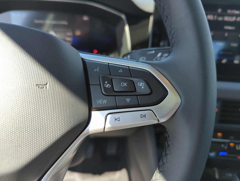 New 2026 Volkswagen Jetta SE FWD image 38