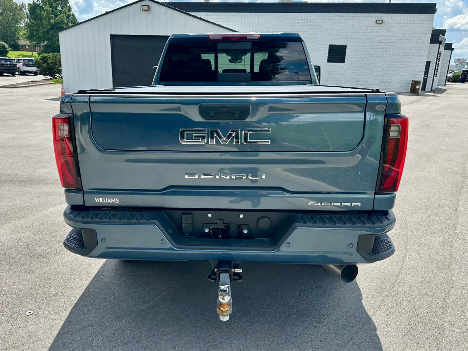 Used 2025 GMC Sierra 2500 Denali Ultimate AWD/4WD image 6