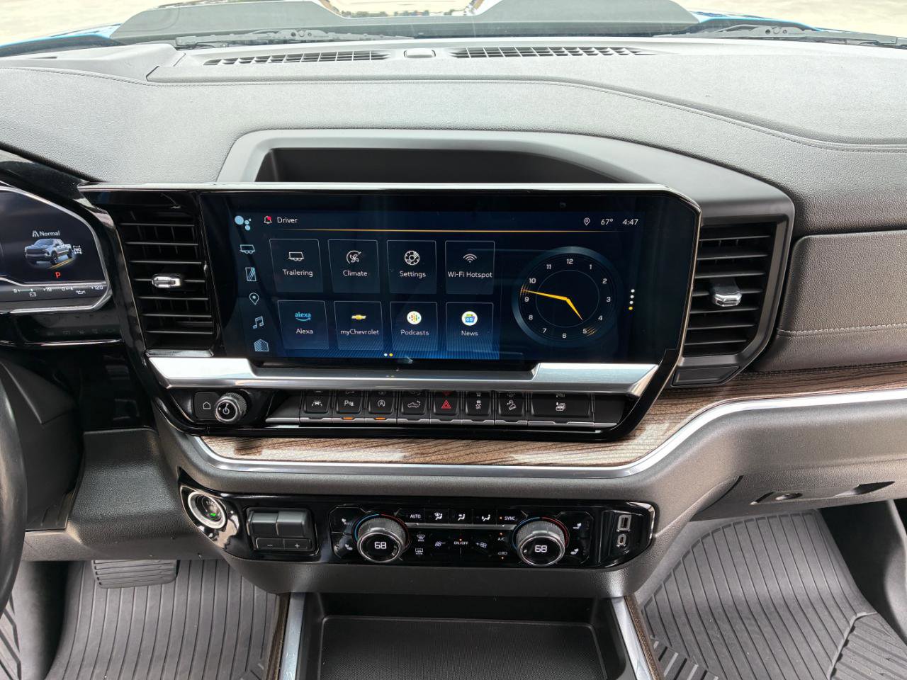 Used 2022 Chevrolet Silverado 1500 LT Trail Boss w/ LT Trail Boss Premium Package AWD/4WD image 22