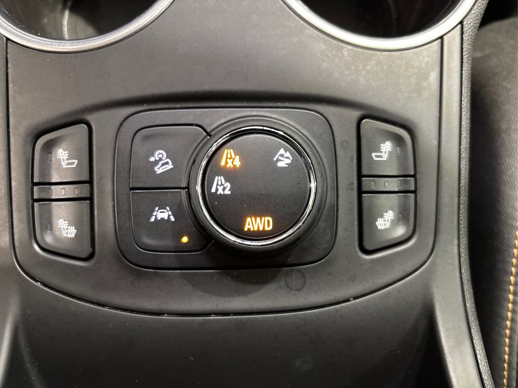 Used 2021 GMC Terrain SLT w/ Elevation Edition image 32