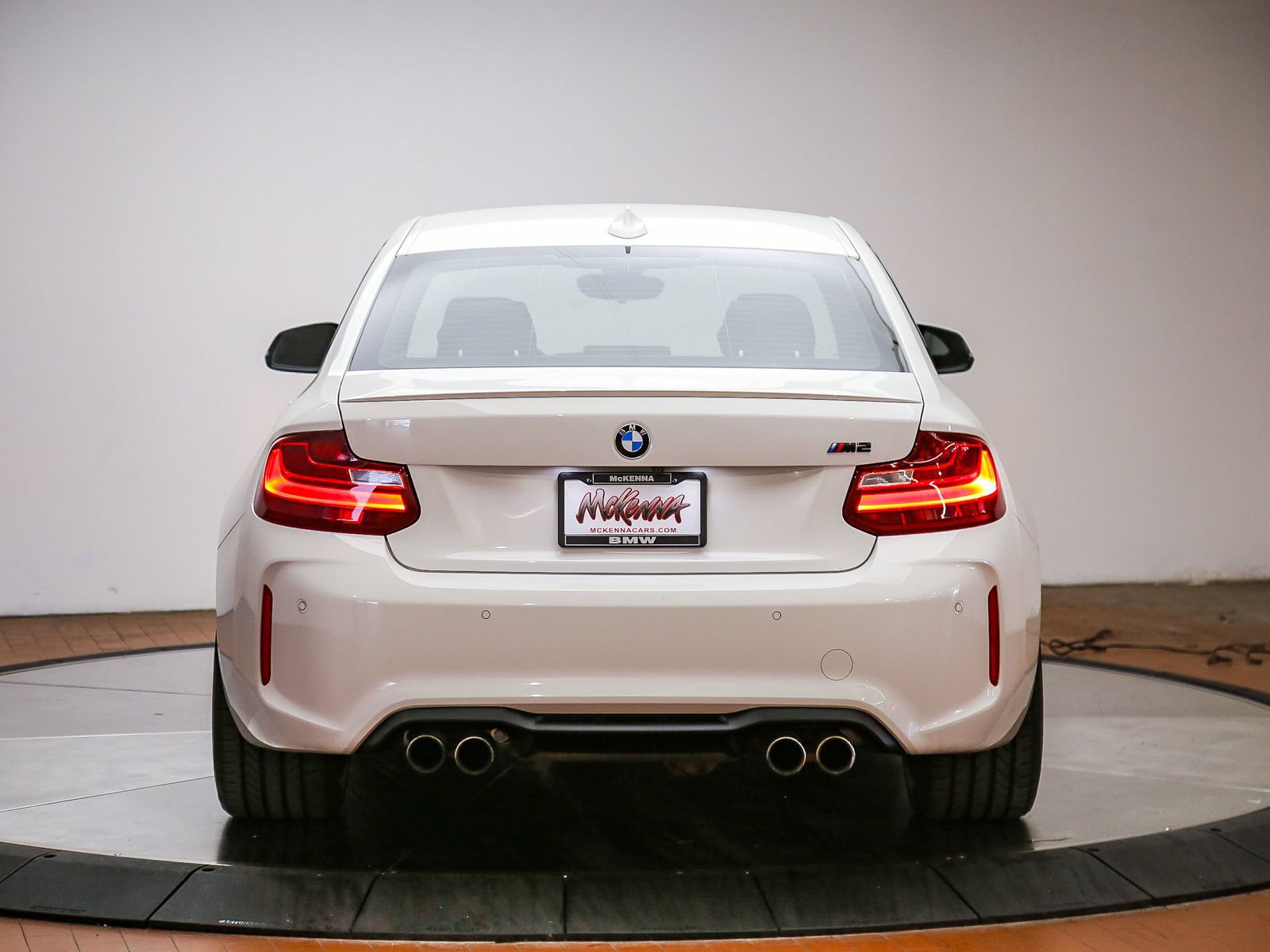 Used 2017 BMW M2 RWD image 3
