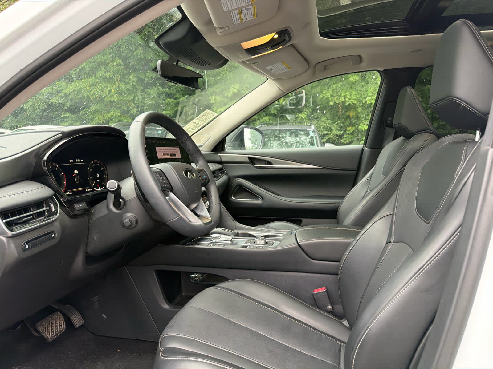 Used 2026 INFINITI QX60 Luxe AWD/4WD image 5