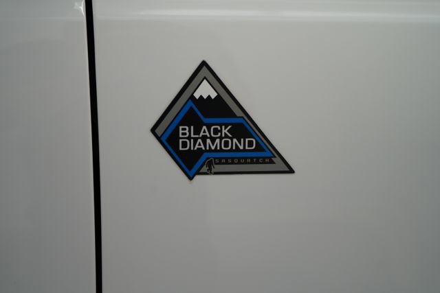 Used 2022 Ford Bronco Black Diamond w/ Sasquatch Package image 52