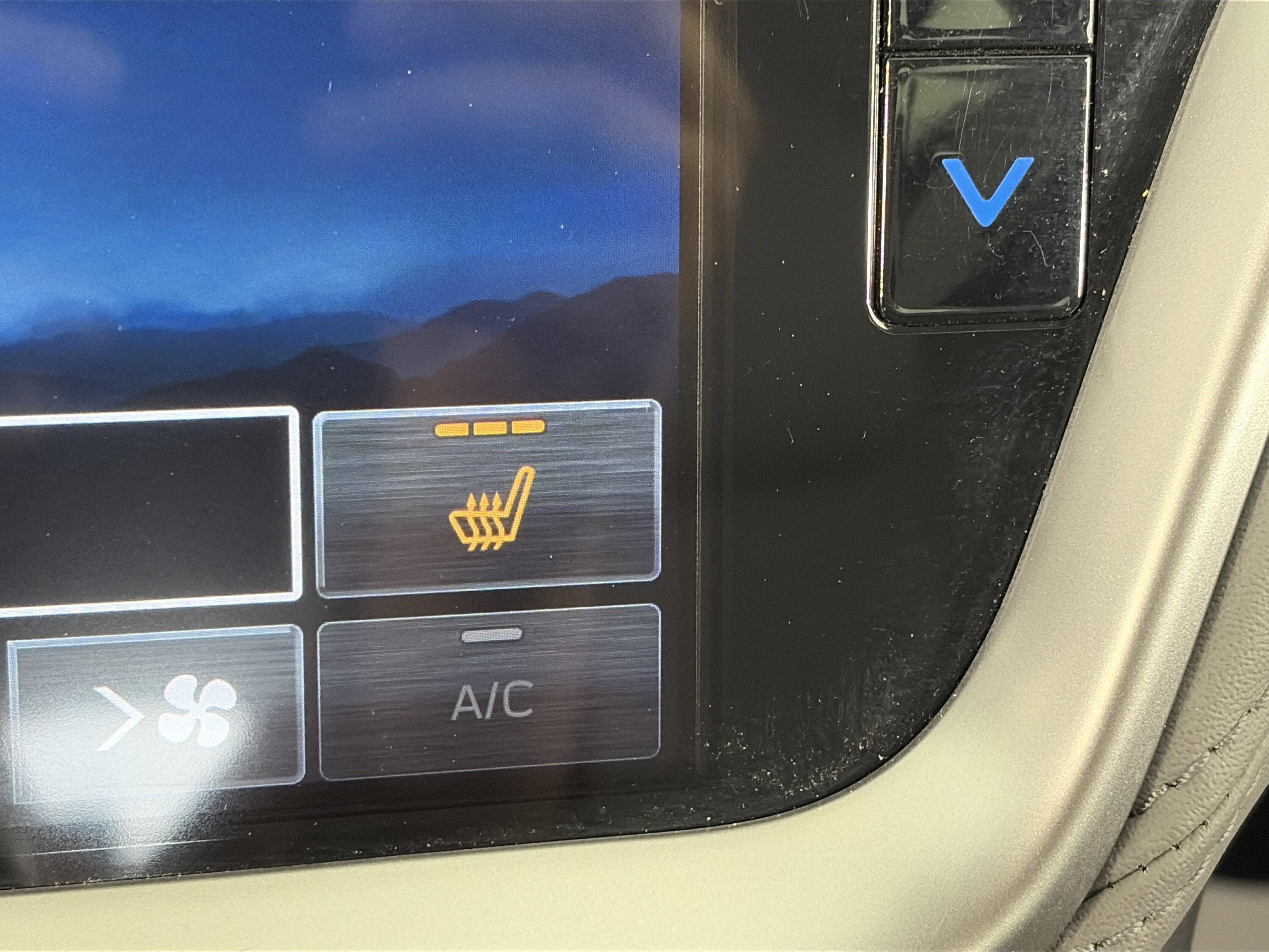 Used 2021 Subaru Outback Limited w/ Popular Package #2 image 25