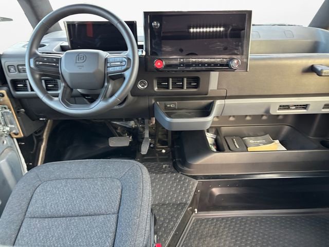 Used 2024 Chevrolet Brightdrop 400 w/ Commercial Equipment Package AWD/4WD image 9