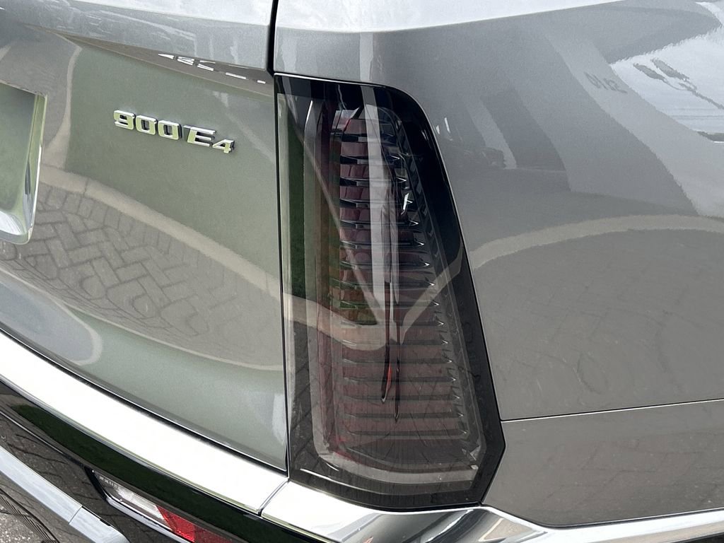 New 2026 Cadillac Vistiq Premium Luxury image 8