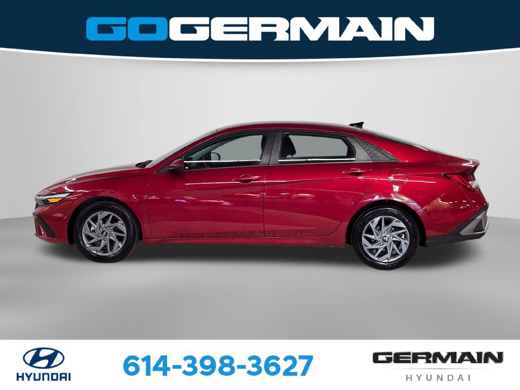 Used 2026 Hyundai Elantra Hybrid FWD image 12