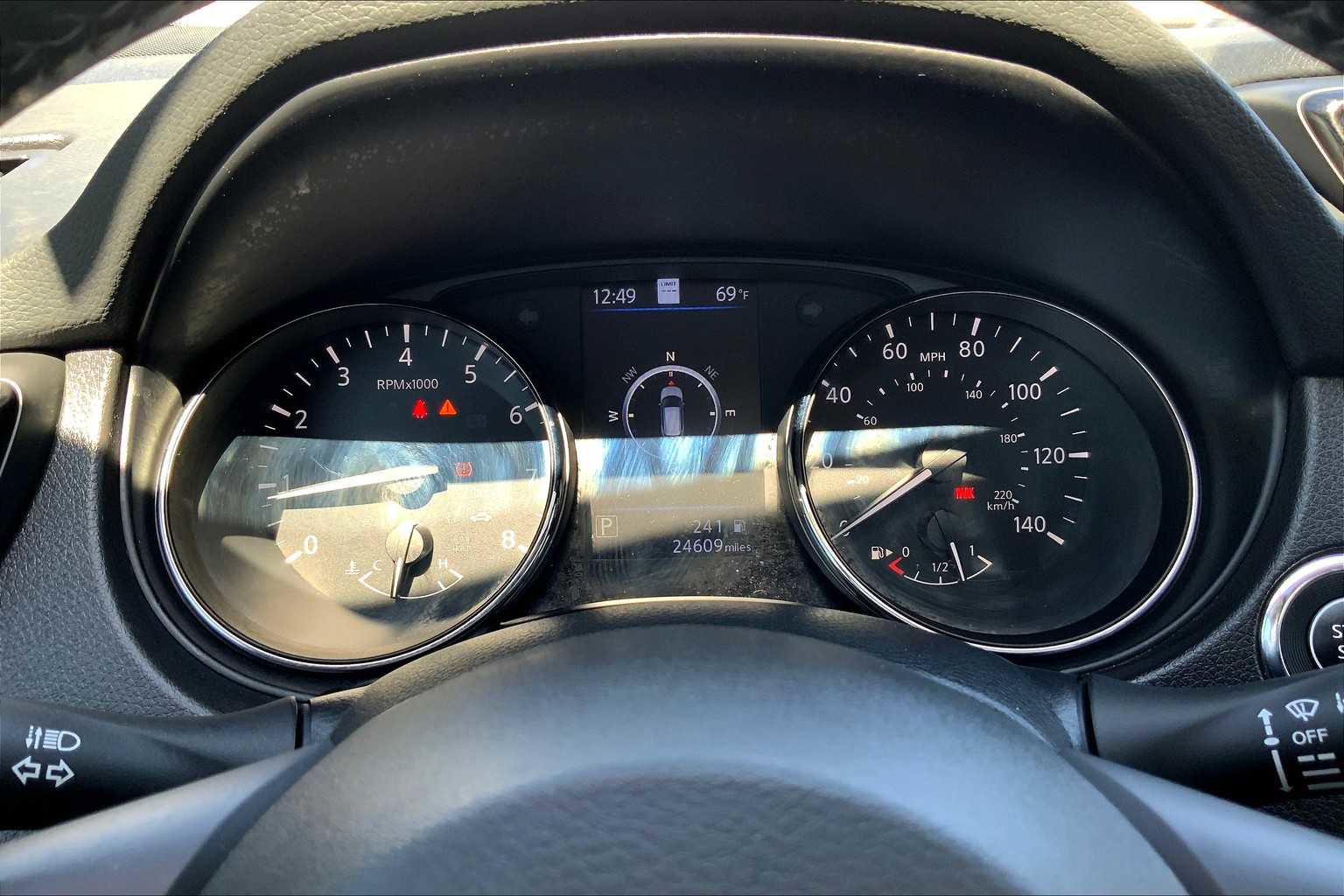 Used 2022 Nissan Rogue Sport SL image 45