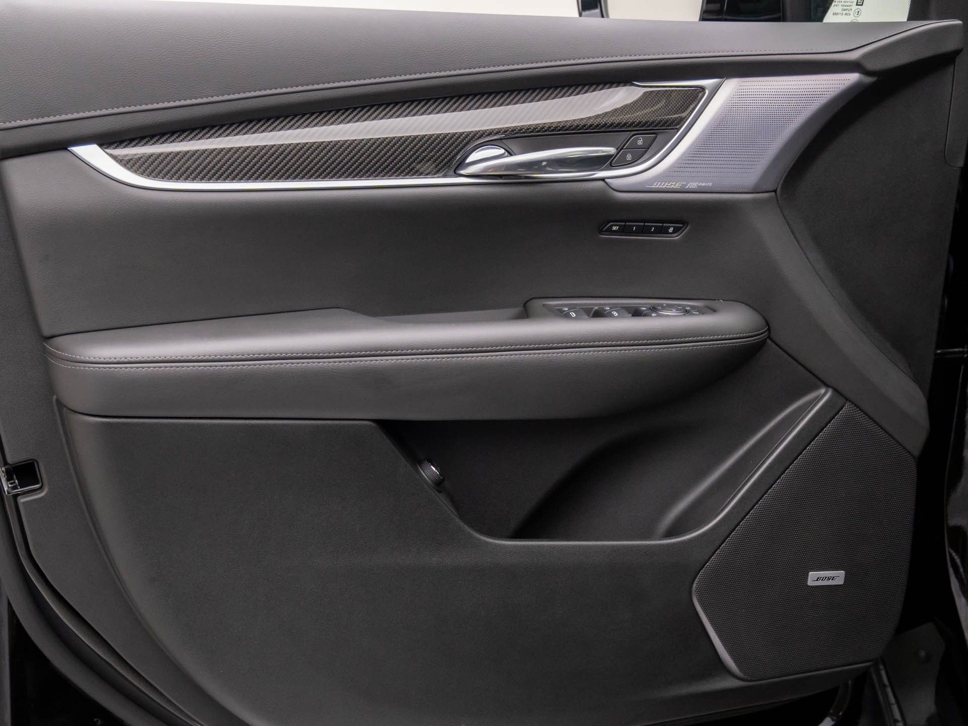 New 2025 Cadillac XT6 Sport image 15