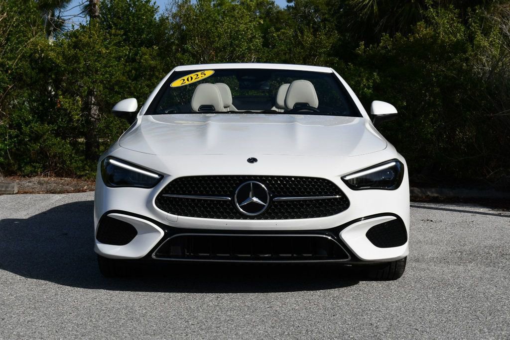 Used 2025 Mercedes-Benz CLE 300 4MATIC Cabriolet image 52