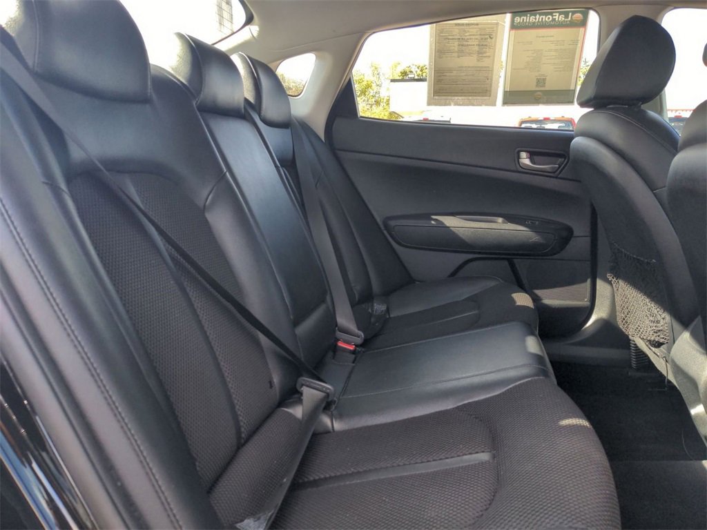Used 2020 Kia Optima S image 29