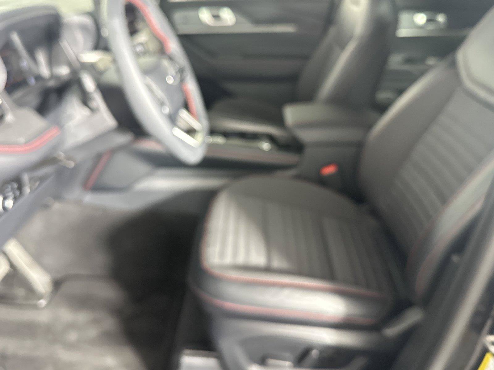 Used 2026 Ford Explorer ST-Line w/ Premium Package RWD image 8