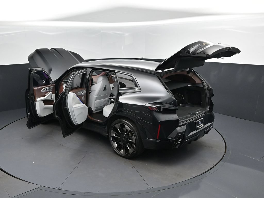 Certified 2023 BMW XM AWD/4WD image 2