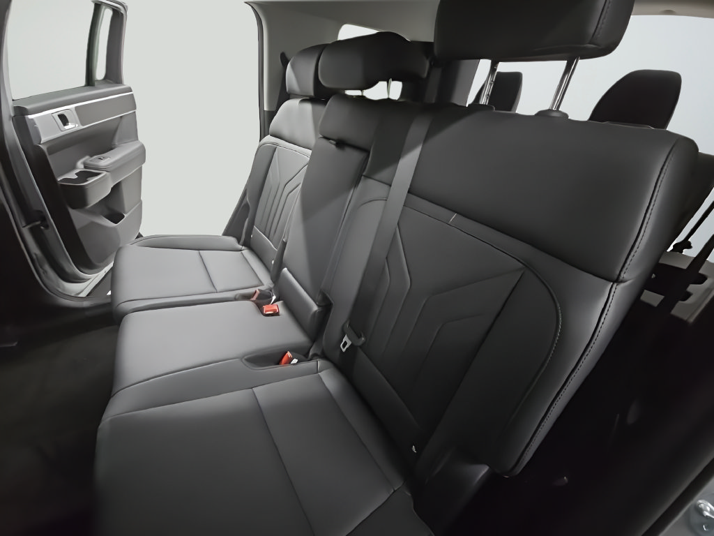New 2026 Hyundai Santa Fe XRT AWD/4WD image 17