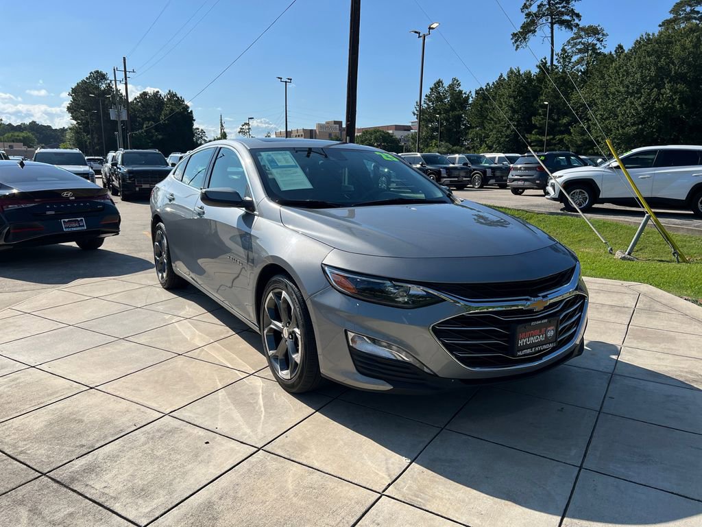 Used 2023 Chevrolet Malibu LT FWD image 3