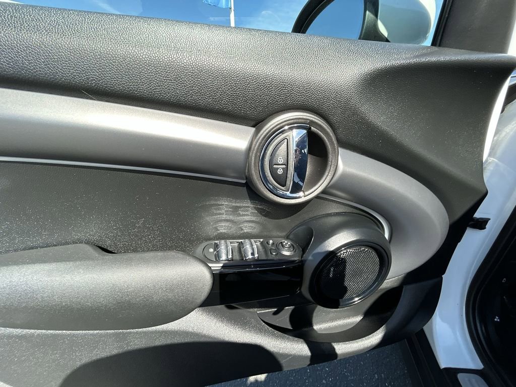 Used 2023 MINI Cooper S image 13