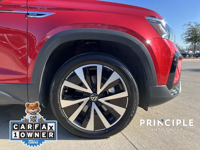 Certified 2023 Volkswagen Taos SE w/ Panoramic Sunroof Package image 10