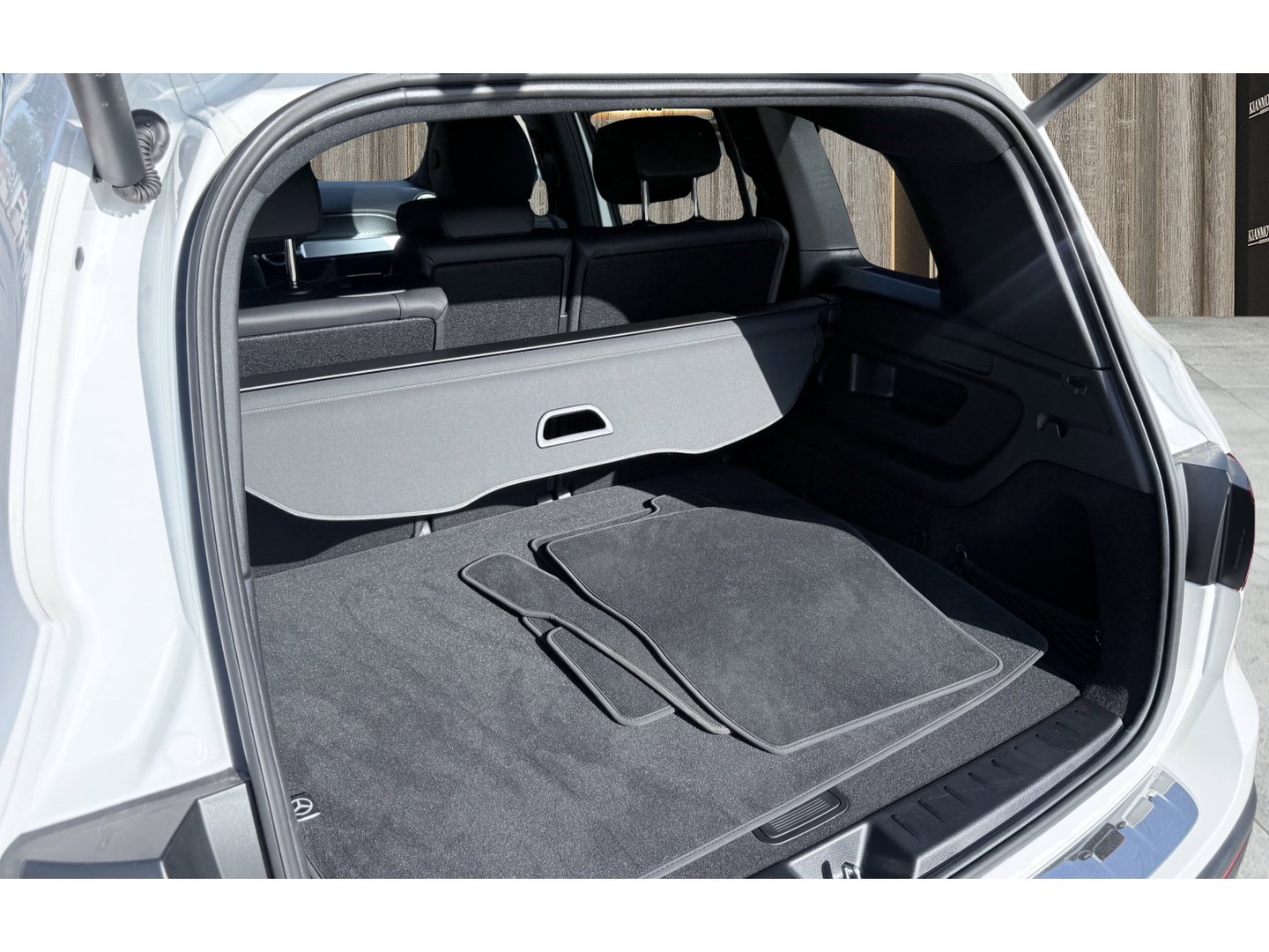 Used 2025 Mercedes-Benz EQB 250+ image 14
