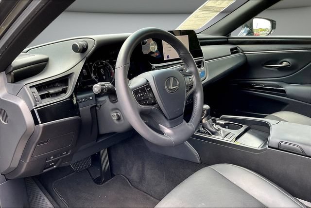 Used 2024 Lexus ES 350 w/ Premium Package FWD image 19