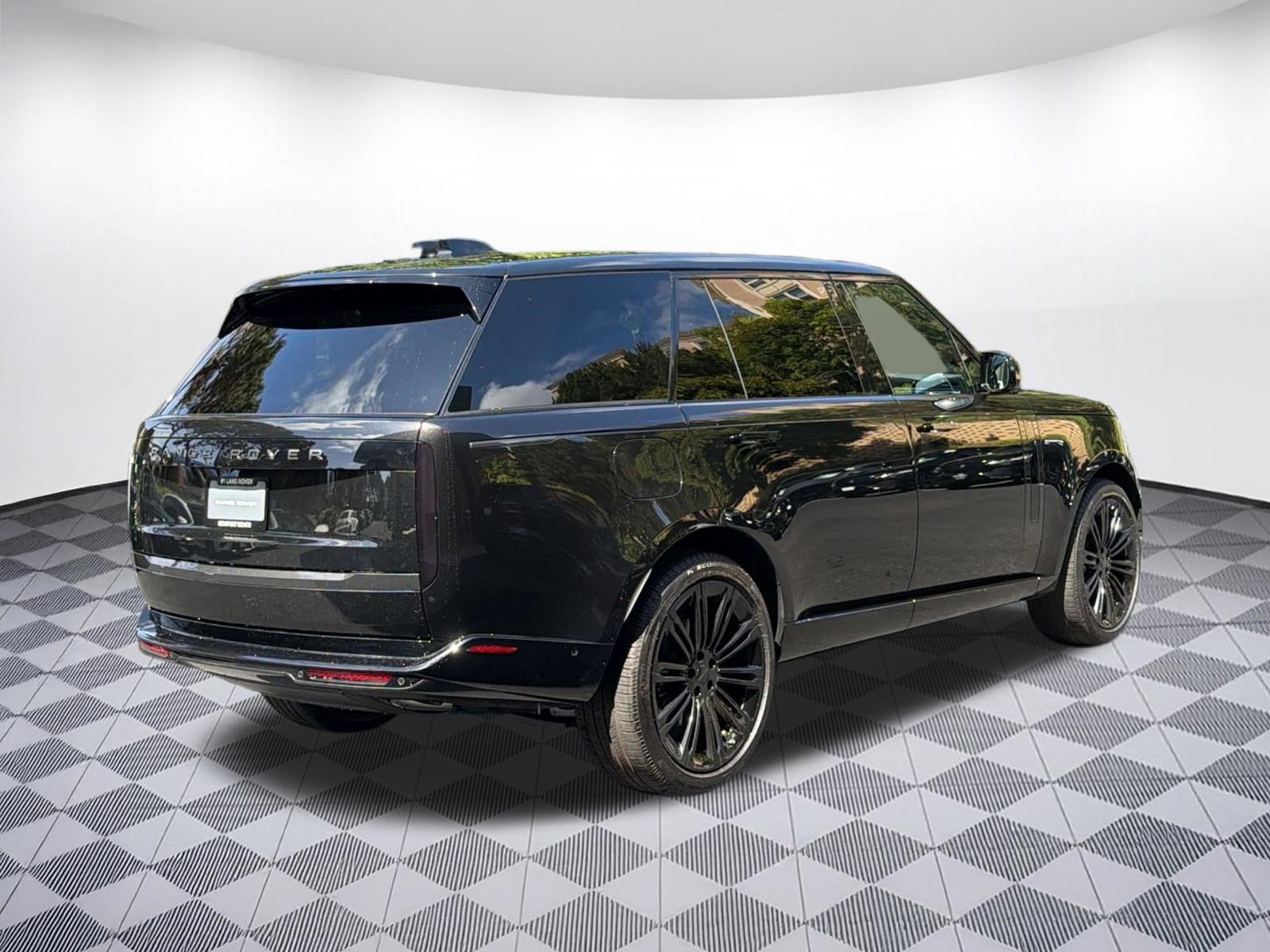 New 2026 Land Rover Range Rover Long Wheelbase SE AWD/4WD image 9