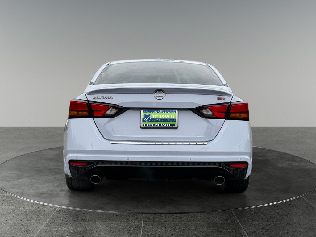 Used 2023 Nissan Altima 2.5 SR w/ SR Premium Package FWD image 8