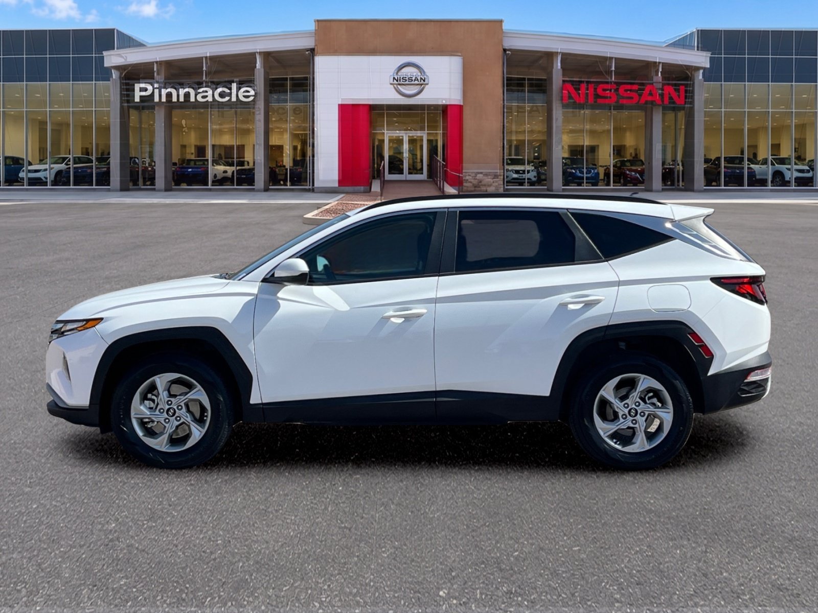 Used 2024 Hyundai Tucson SEL AWD/4WD image 3