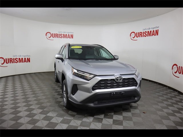 Used 2025 Toyota RAV4 XLE w/ Convenience Package image 16