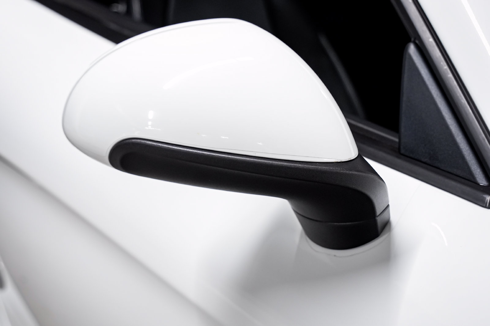 Used 2015 Porsche Boxster S RWD image 32