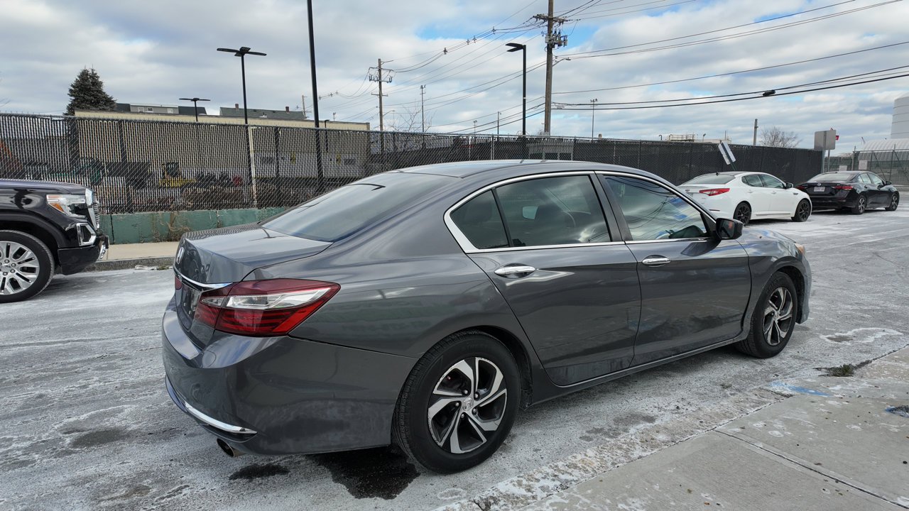 Used 2017 Honda Accord LX image 6