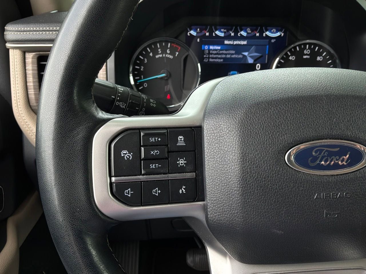 Used 2024 Ford Expedition Limited AWD/4WD image 36