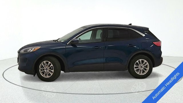 Used 2020 Ford Escape SE FWD image 2