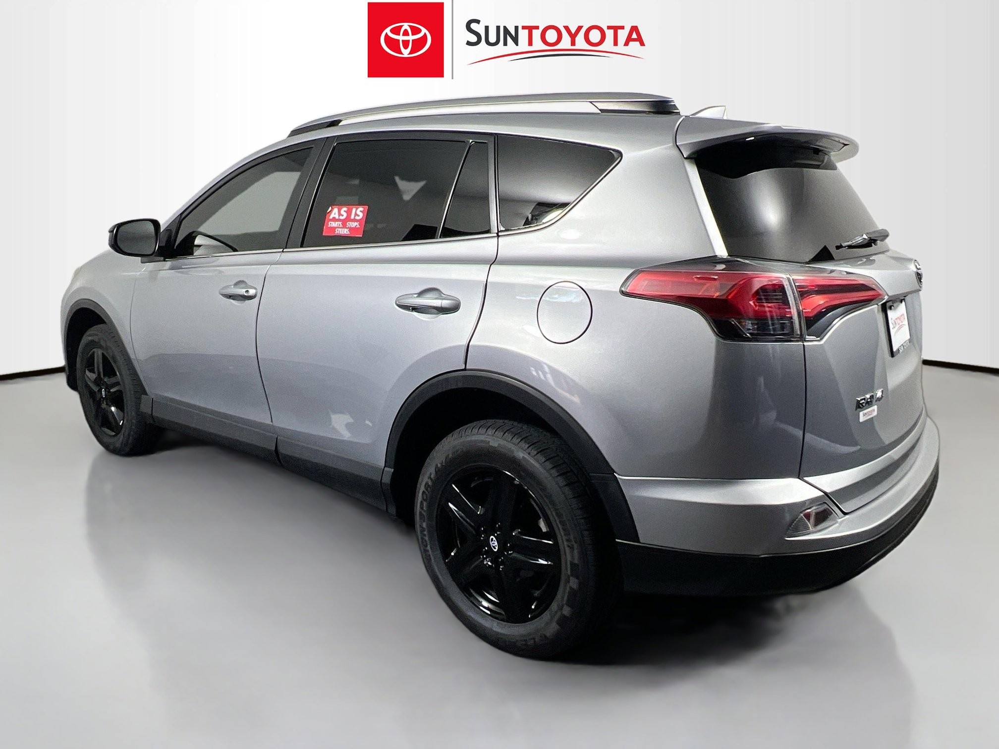 Used 2017 Toyota RAV4 LE image 6