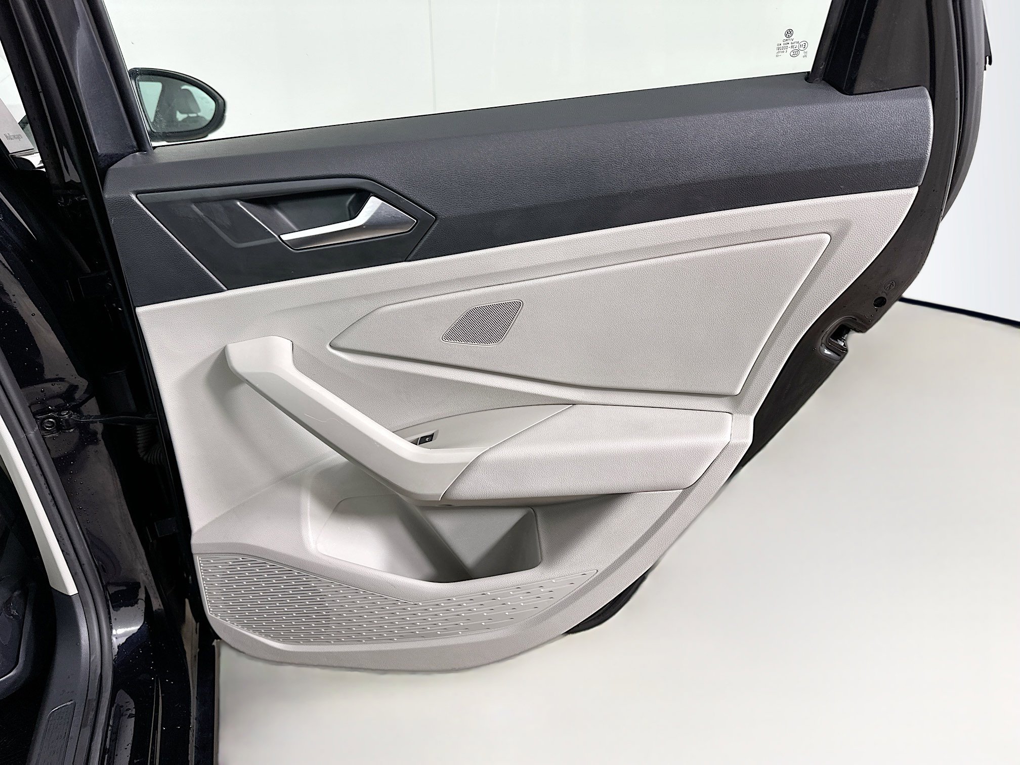 Used 2022 Volkswagen Jetta S image 28