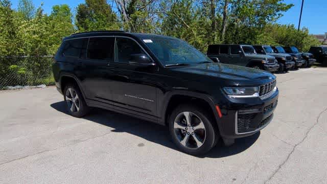 New 2026 Jeep Grand Cherokee L Limited AWD/4WD image 2
