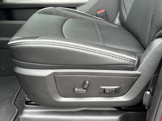 New 2026 RAM 2500 Laramie AWD/4WD image 10