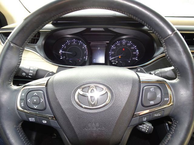 Used 2017 Toyota Avalon Limited image 20