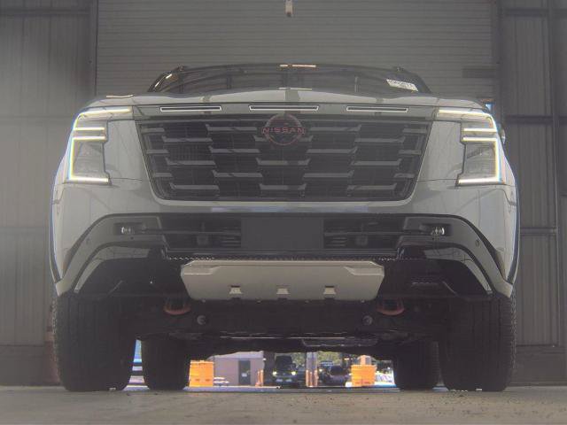Certified 2025 Nissan Armada PRO-4X AWD/4WD image 10