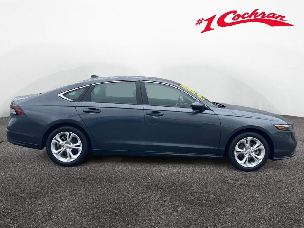Certified 2025 Honda Accord LX image 25