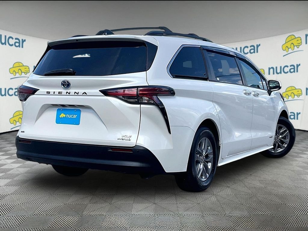 Used 2021 Toyota Sienna XLE w/ XLE Plus Package AWD/4WD image 6