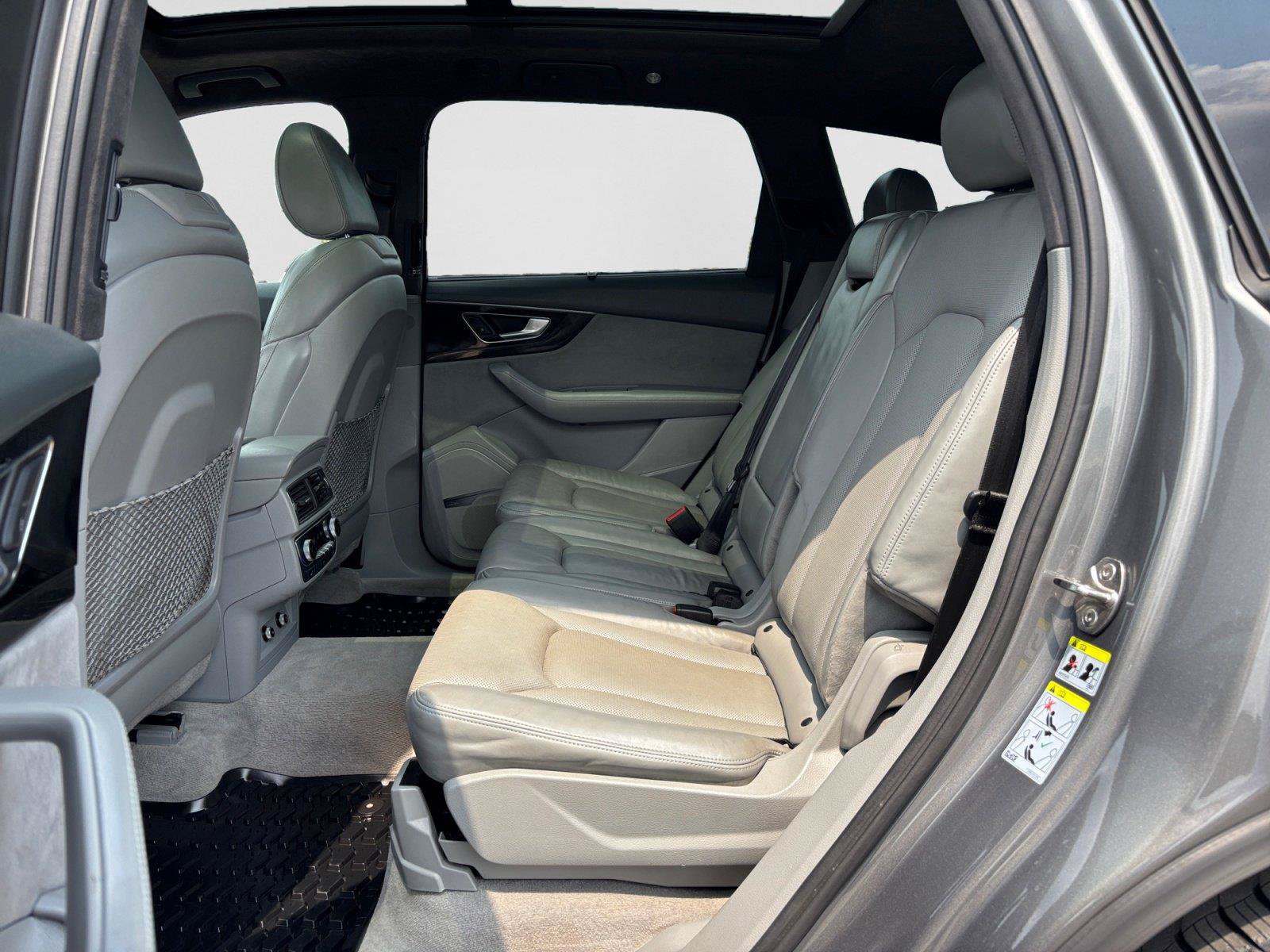 Used 2018 Audi Q7 3.0T Prestige AWD/4WD image 43