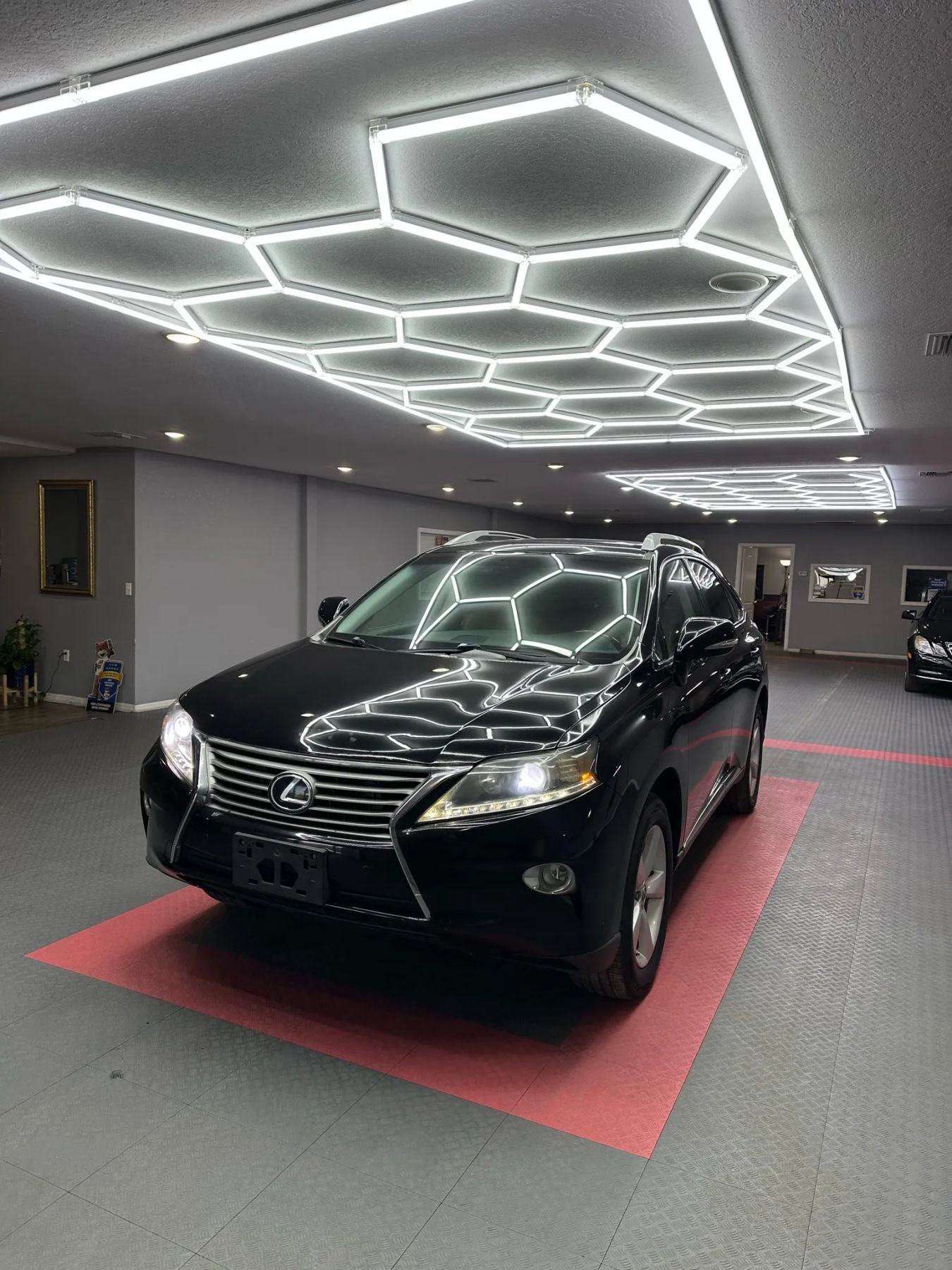 Used 2013 Lexus RX 350 AWD w/ Navigation Pkg image 2