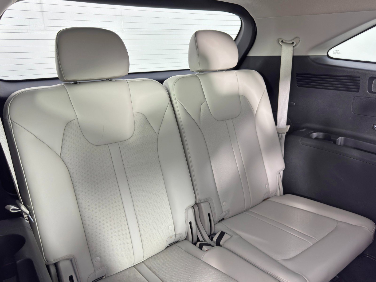 Used 2022 Kia Sorento SX image 38