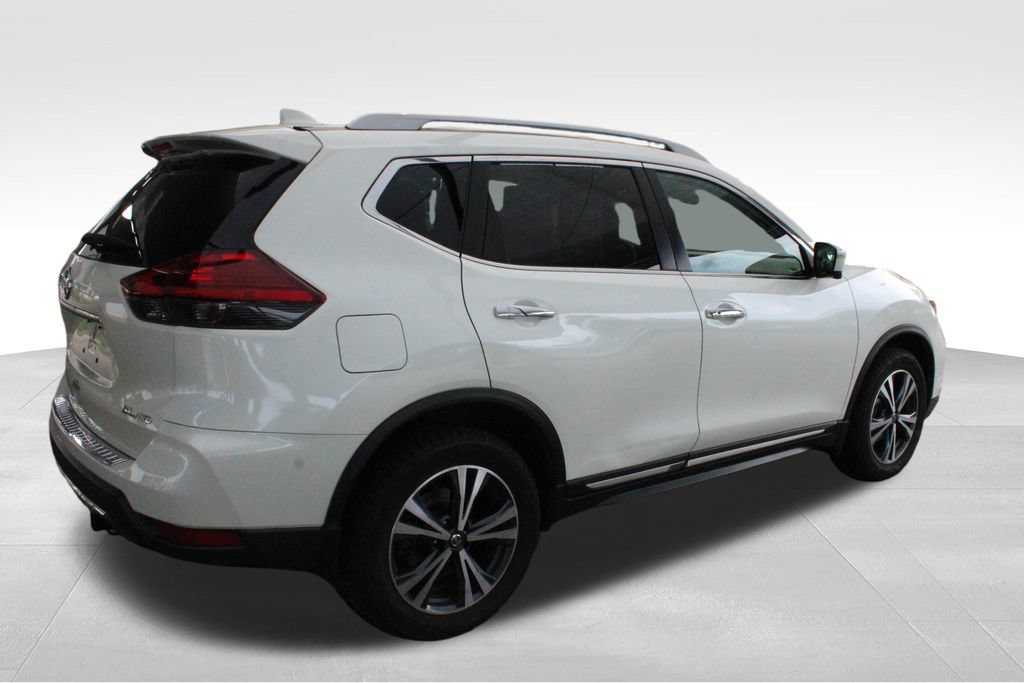 Used 2017 Nissan Rogue SL w/ SL Premium Package AWD/4WD image 15