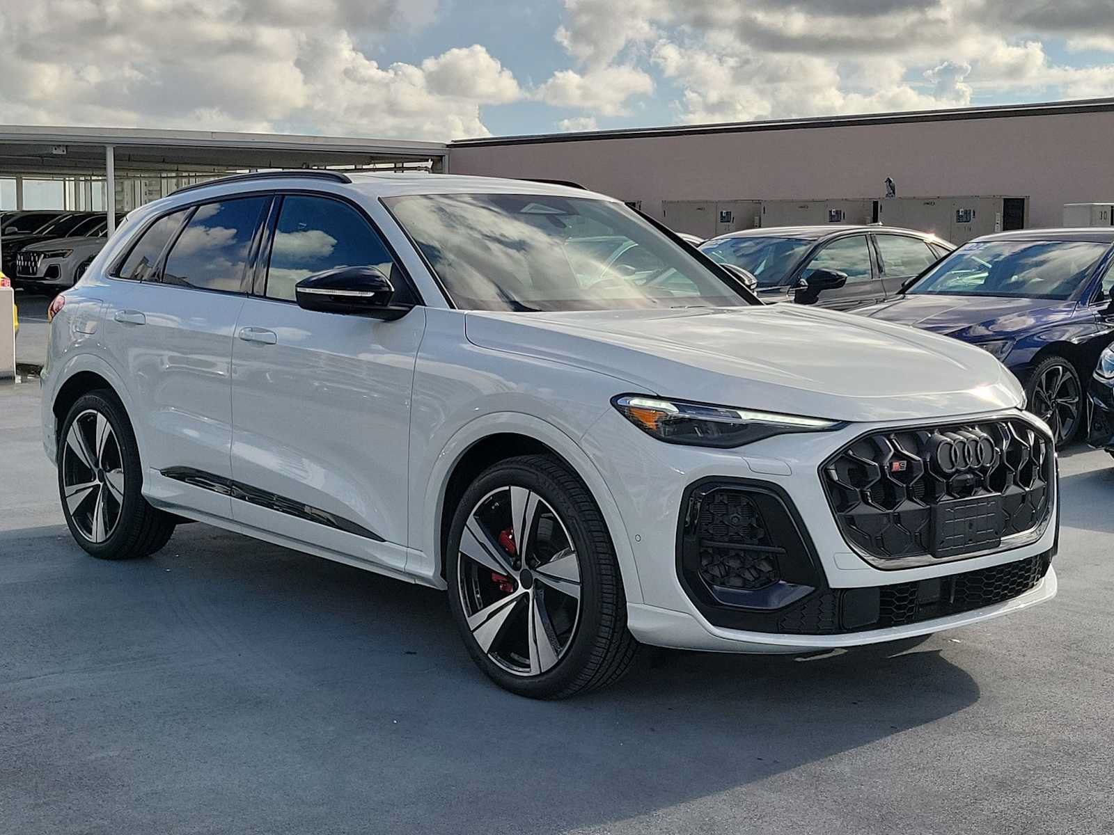 New 2026 Audi SQ5 Premium Plus AWD/4WD image 8