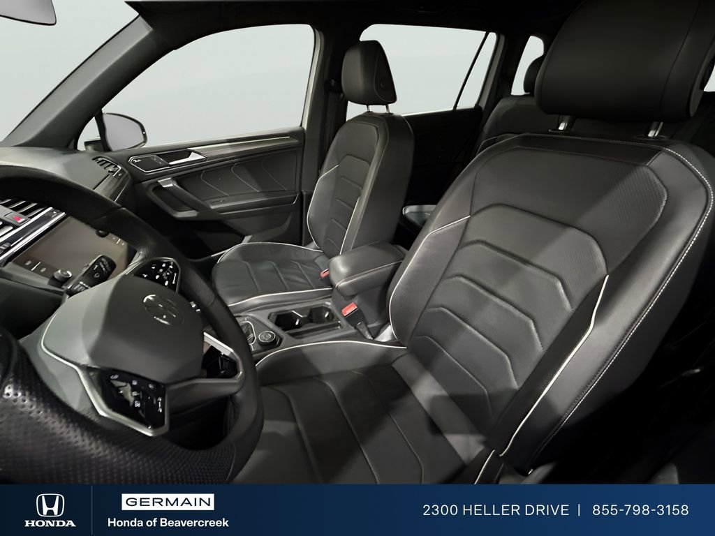 Used 2022 Volkswagen Tiguan SEL R-Line image 19