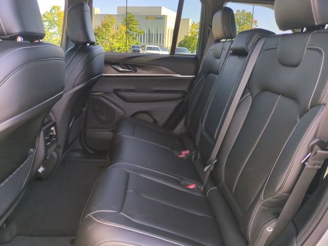 New 2025 Jeep Grand Cherokee Limited w/ Trailer Tow Package image 14